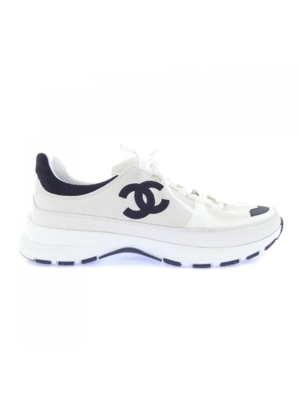 Chanel Sneakers Beige